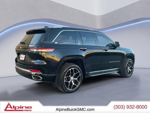 2022 Jeep Grand Cherokee Summit
