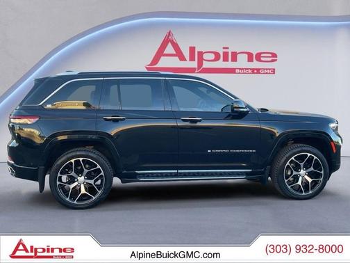 2022 Jeep Grand Cherokee Summit