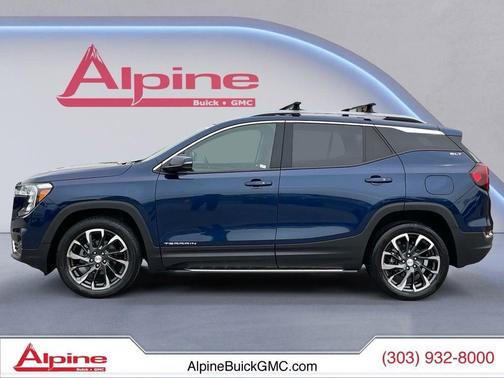 Marine Metallic 2023 GMC Terrain SLT