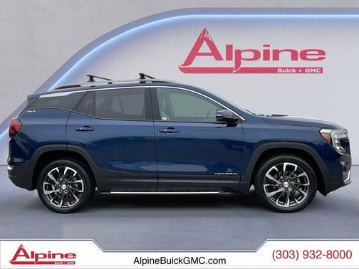 Marine Metallic 2023 GMC Terrain SLT