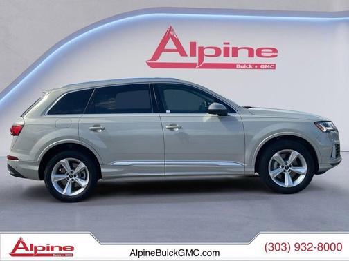 White 2024 Audi Q7 45 Premium Plus