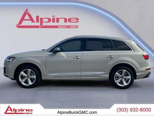 White 2024 Audi Q7 45 Premium Plus