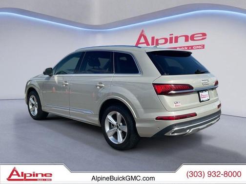 White 2024 Audi Q7 45 Premium Plus