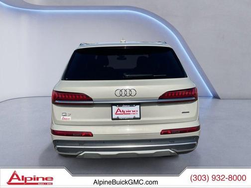 White 2024 Audi Q7 45 Premium Plus