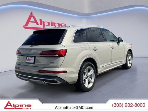 White 2024 Audi Q7 45 Premium Plus