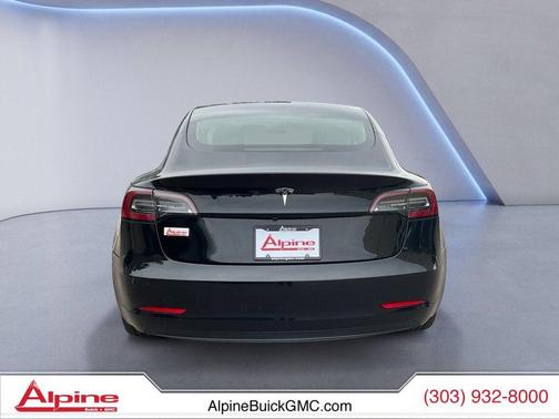 2022 Tesla Model 3 Standard Range