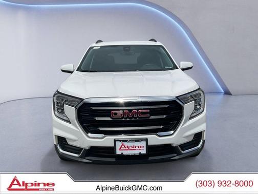Summit White 2024 GMC Terrain SLE