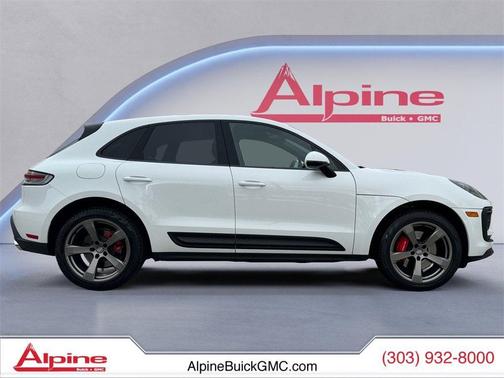 2022 Porsche Macan S