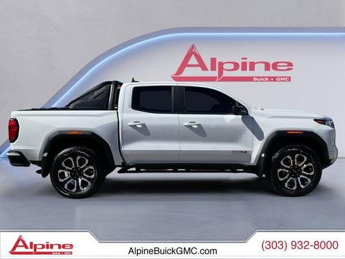 Summit White 2025 GMC Canyon AT4