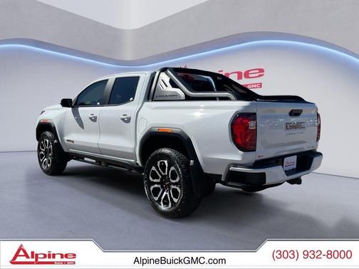 Summit White 2025 GMC Canyon AT4