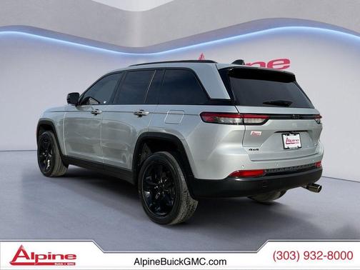 2022 Jeep Grand Cherokee Altitude