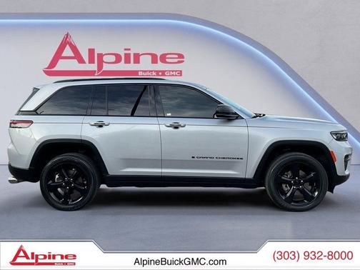 2022 Jeep Grand Cherokee Altitude