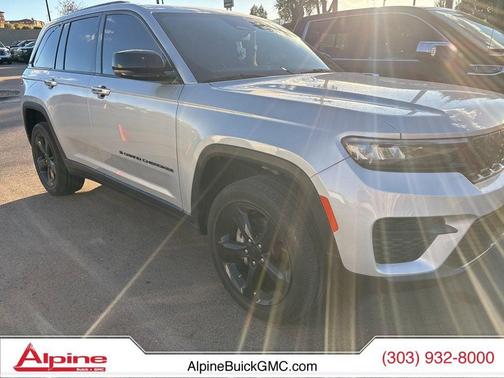 2022 Jeep Grand Cherokee Altitude