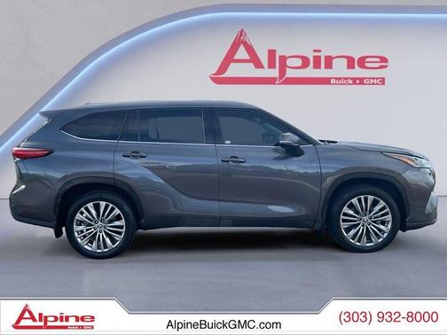 2022 Toyota Highlander Platinum