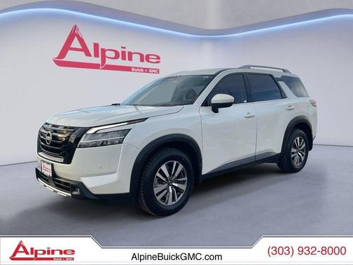2022 Nissan Pathfinder SL 4WD
