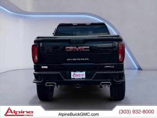 2023 GMC Sierra 1500 AT4