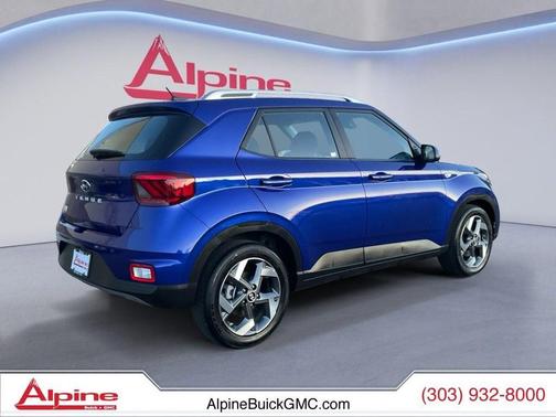 2025 Hyundai VENUE SEL