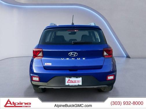 2025 Hyundai VENUE SEL