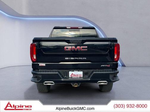2022 GMC Sierra 1500 AT4