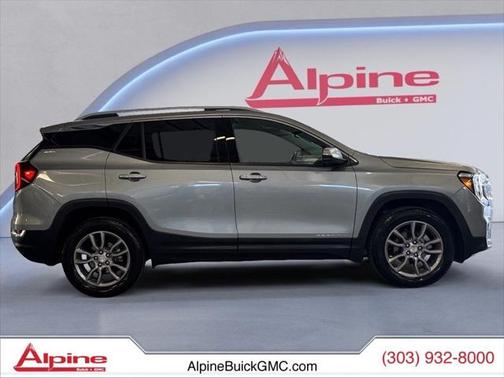 2024 GMC Terrain SLT