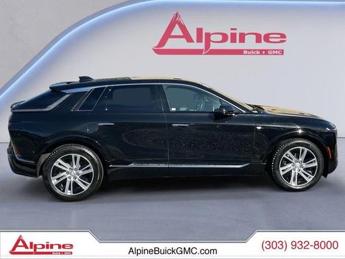 Stellar Black Metallic 2024 Cadillac LYRIQ Tech