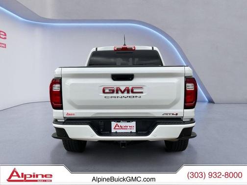 2024 GMC Canyon AT4