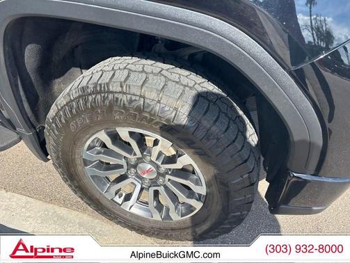 Onyx Black 2023 GMC Sierra 1500 AT4