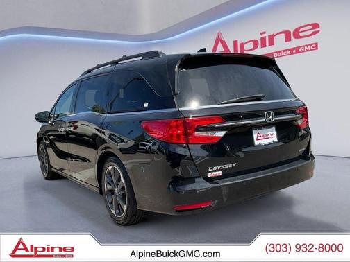 Crystal Black Pearl 2022 Honda Odyssey Elite