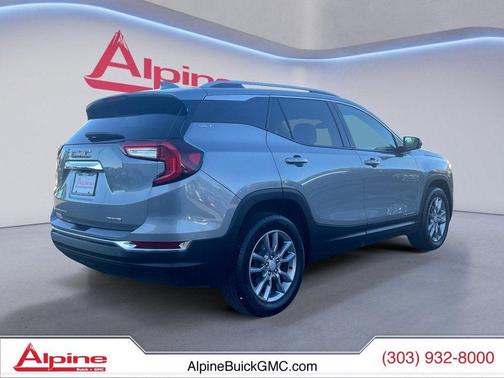 2024 GMC Terrain SLT