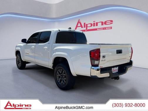 White 2022 Toyota Tacoma SR5
