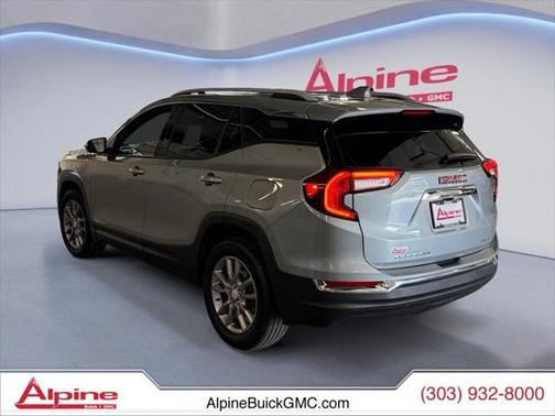 2024 GMC Terrain SLT