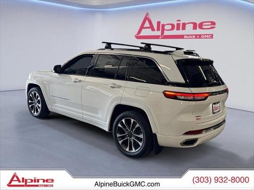 2022 Jeep Grand Cherokee Overland