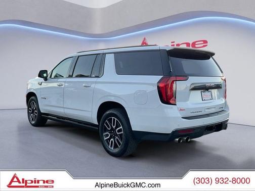 2023 GMC Yukon XL 4WD AT4