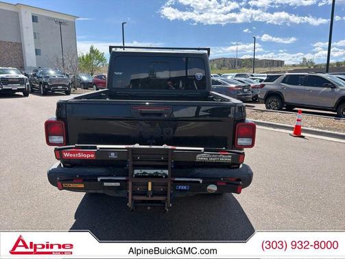Black Clearcoat 2023 Jeep Gladiator Willys 4x4