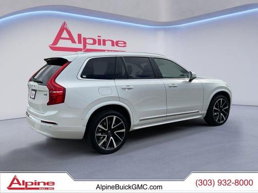 2024 Volvo XC90 B5 Plus Bright Theme
