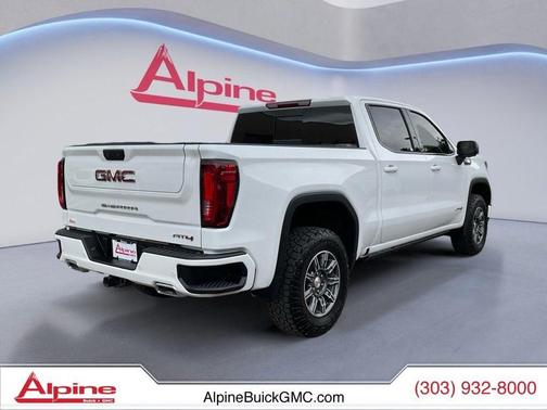Summit White 2024 GMC Sierra 1500 AT4
