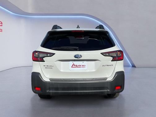 Crystal White Pearl 2024 Subaru Outback Premium