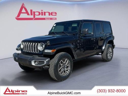 Black Clearcoat 2025 Jeep Wrangler 4-Door Sahara 4x4