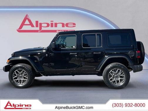 Black Clearcoat 2025 Jeep Wrangler 4-Door Sahara 4x4