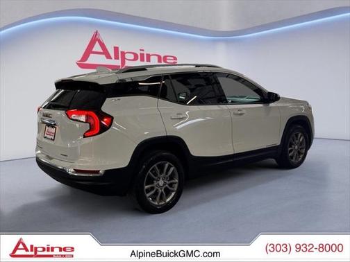 2023 GMC Terrain SLT