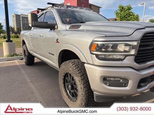 2020 RAM 2500 Laramie Crew Cab 4X4 6'4' Box