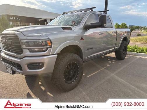 2020 RAM 2500 Laramie Crew Cab 4X4 6'4' Box