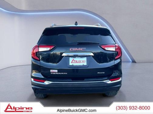 2023 GMC Terrain SLT