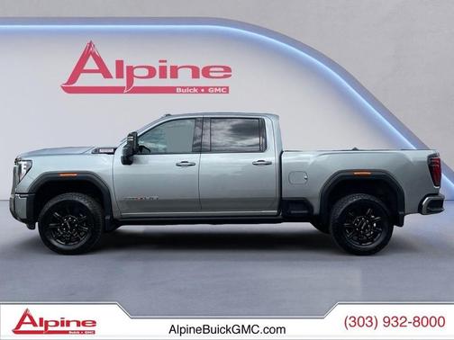 Sterling Metallic 2024 GMC Sierra 2500 AT4