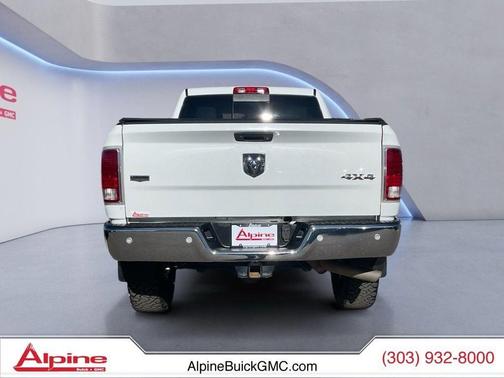 2018 RAM 2500 Laramie Crew Cab 4x4 6'4' Box