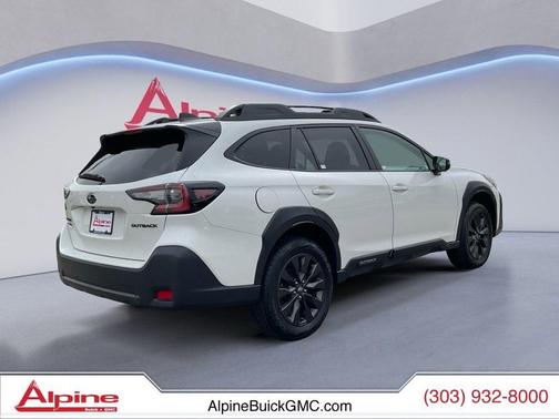 Crystal White Pearl 2025 Subaru Outback Onyx Edition