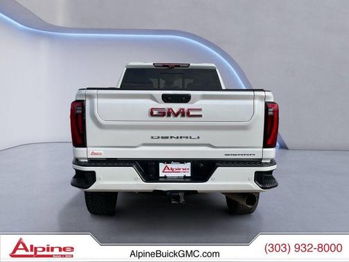 2024 GMC Sierra 2500 Denali