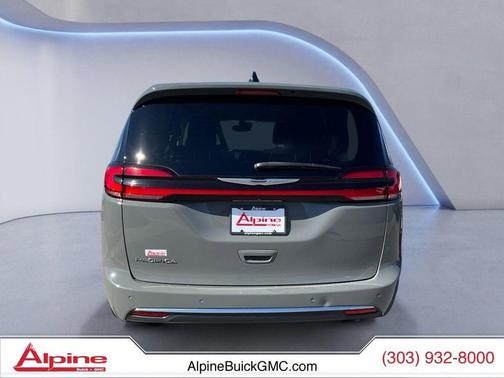 Ceramic Gray Clearcoat 2023 Chrysler Pacifica Touring L
