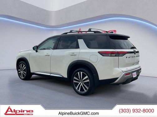 2024 Nissan Pathfinder Platinum 4WD