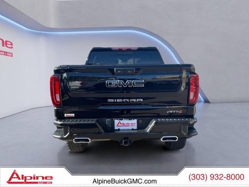2022 GMC Sierra 1500 AT4